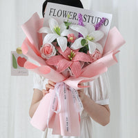 Handmade Knitted lily Bouquet